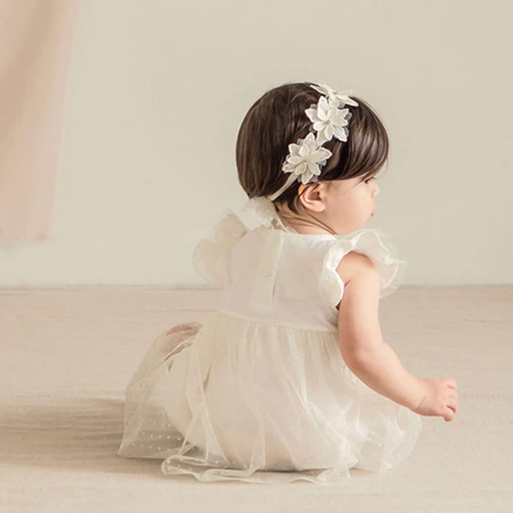 Cute Bow Knot Baby Lace Headband: The Perfect Accessory for Your Little One